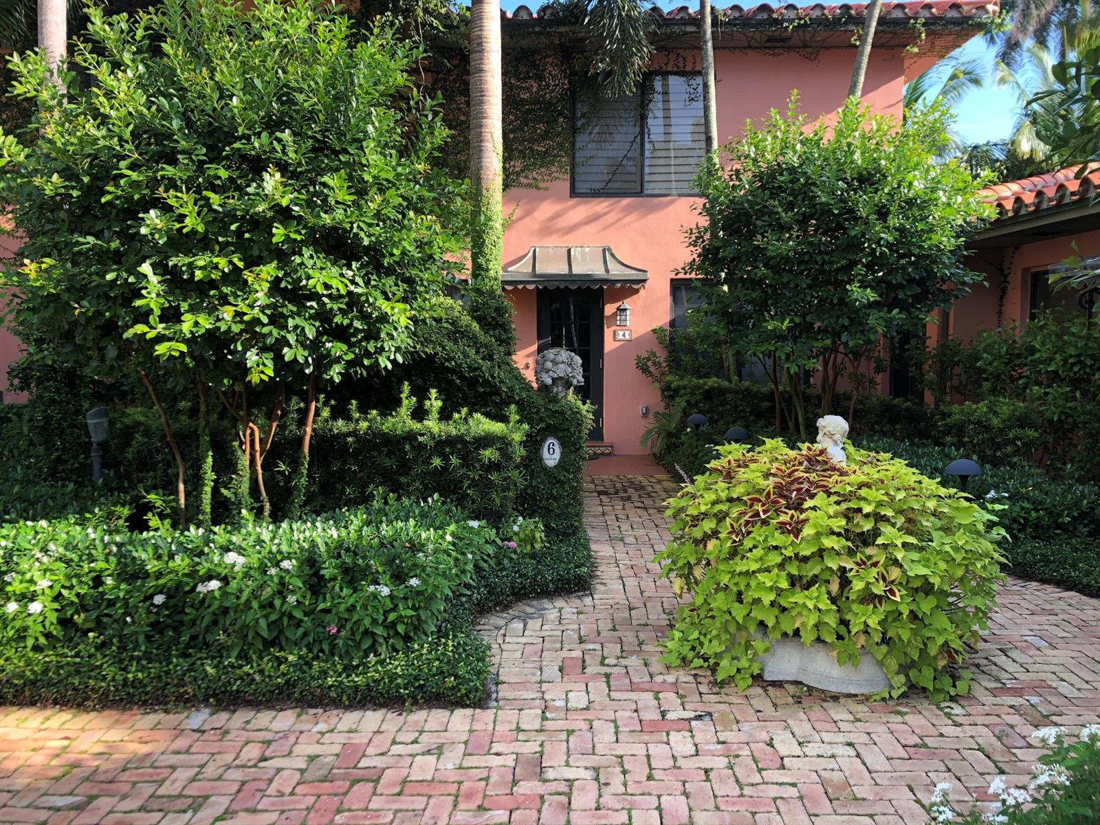 226 Chilean Avenue # 4, Palm Beach FL 33480