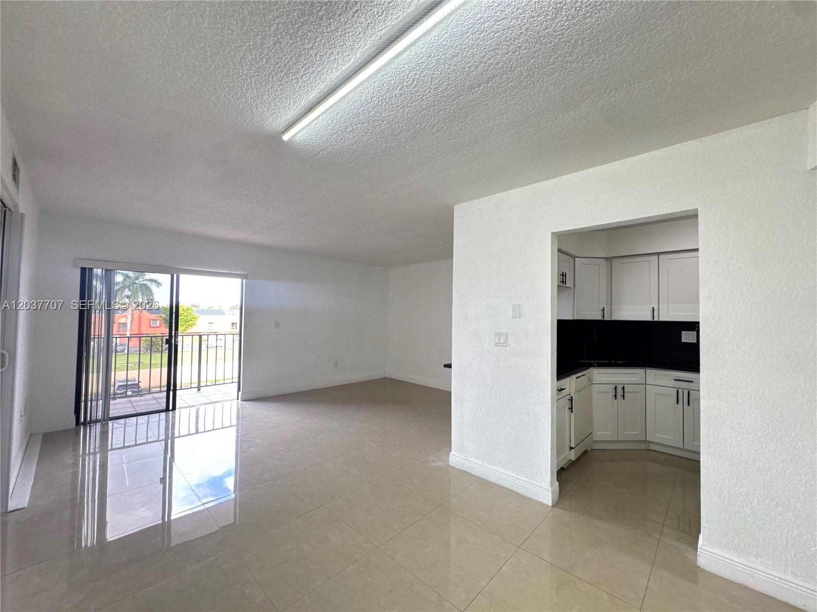 8500 NW 8th St # 303, Miami FL 33126