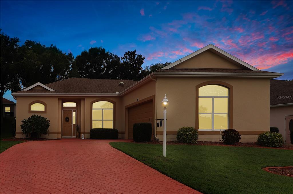 5008 SAWGRASS LAKE CIRCLE
