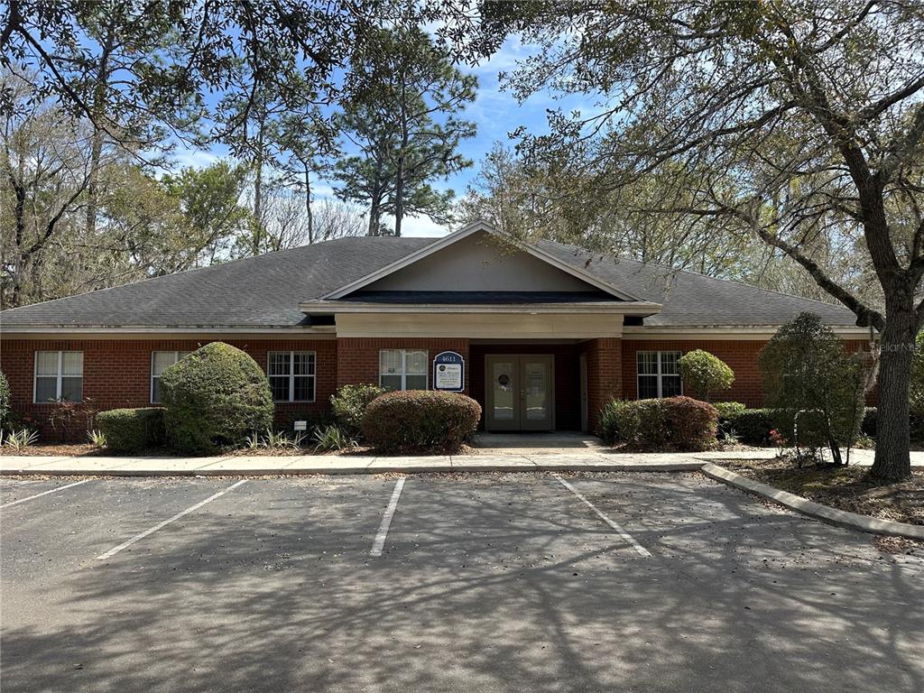 4611 NW 53RD AVENUE, GAINESVILLE, FL — photo 2 of 16