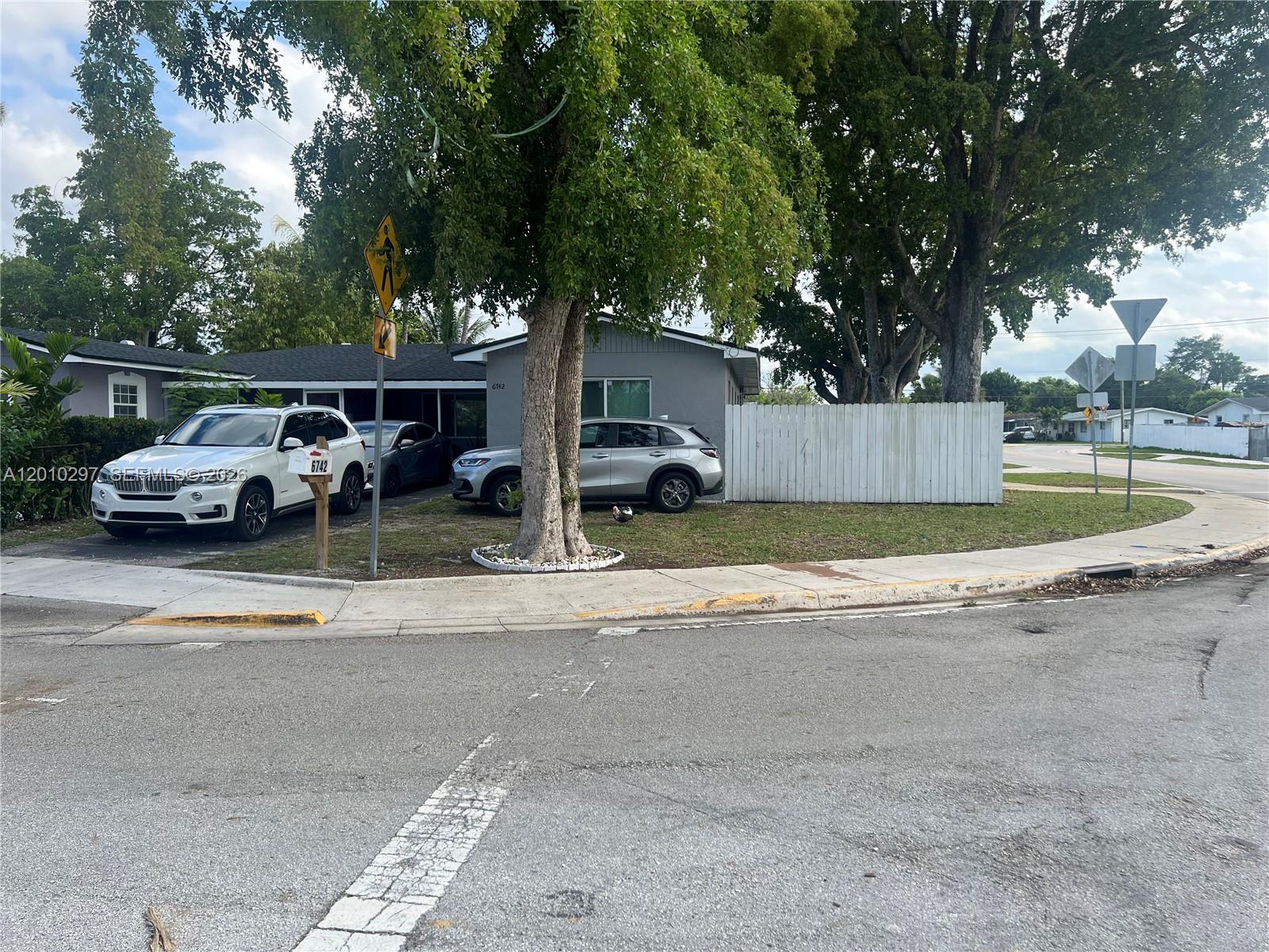 6742 SW 18th Ct, North Lauderdale FL 33068