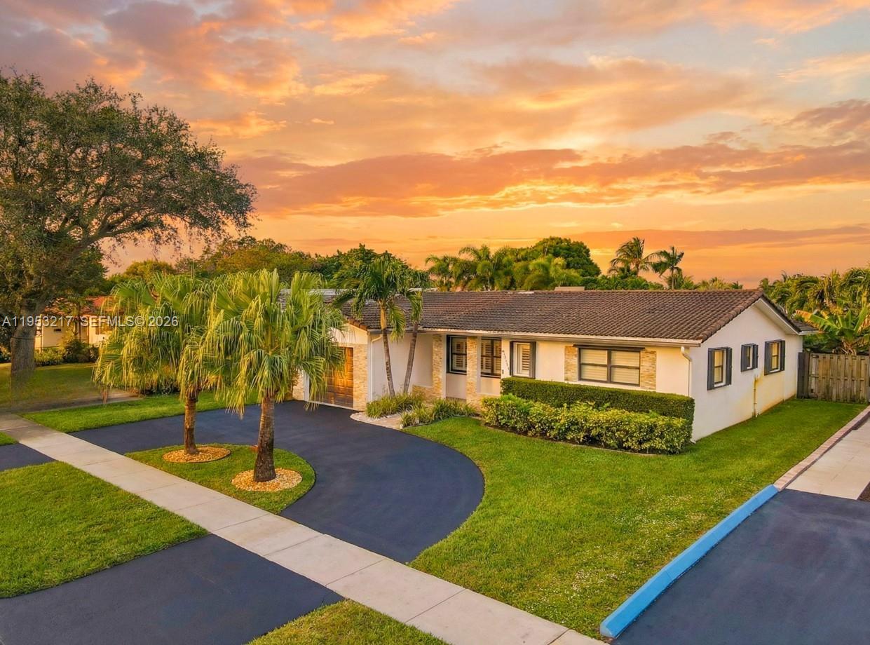 5117 Cleveland St, Hollywood FL 33021