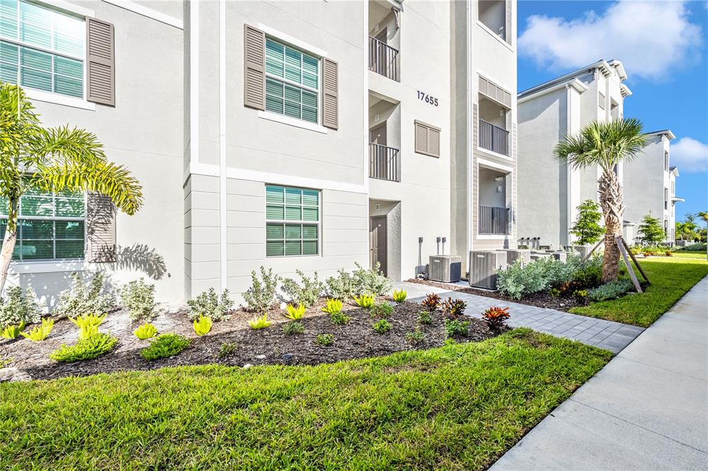 17655 OPAL SAND DRIVE UNIT 402, VENICE, FL — photo 2 of 30