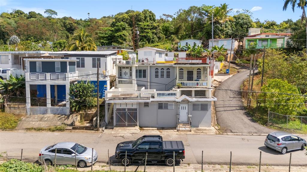 303 Calle El Salto EL SALTO
