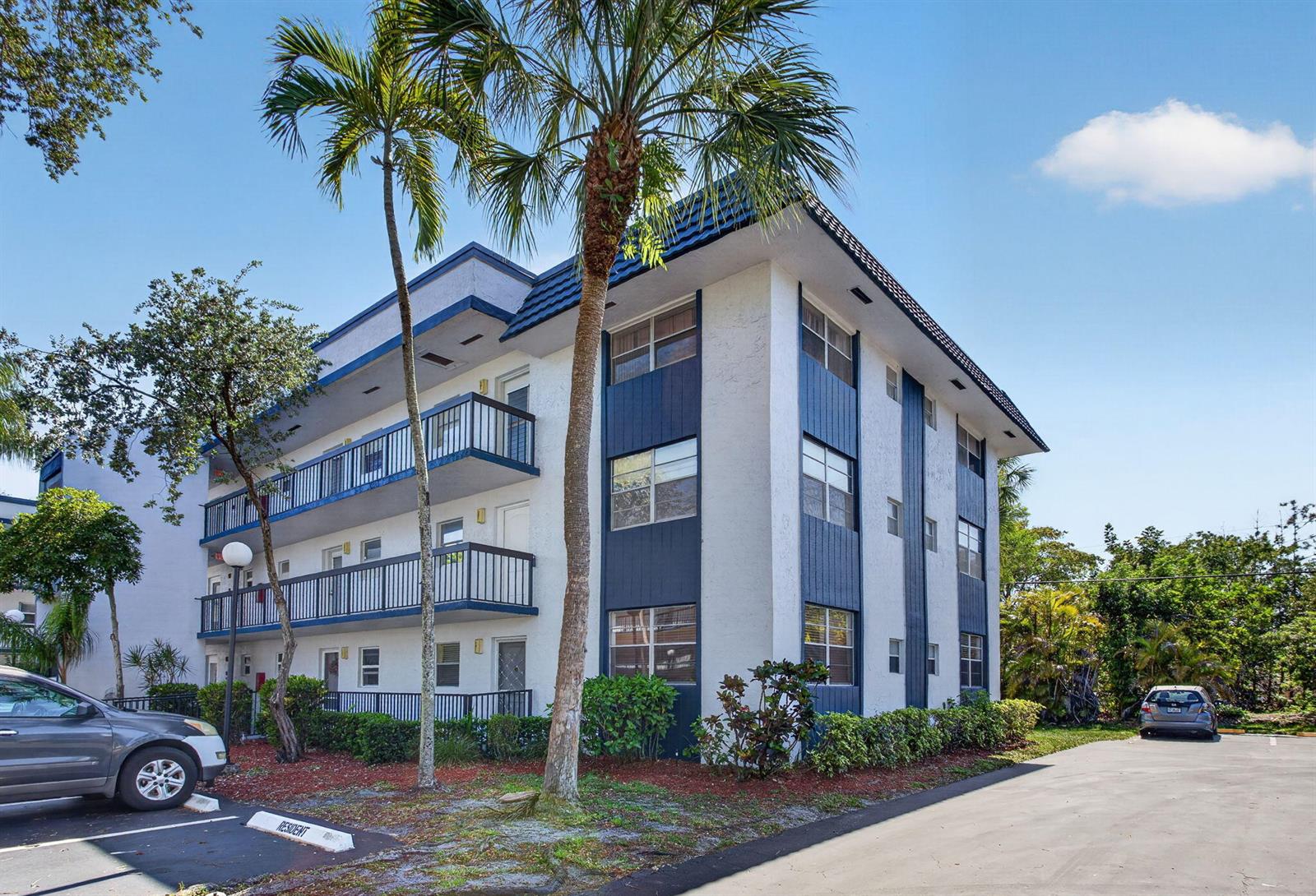 3060 Holiday Springs Boulevard # 201, Margate FL 33063