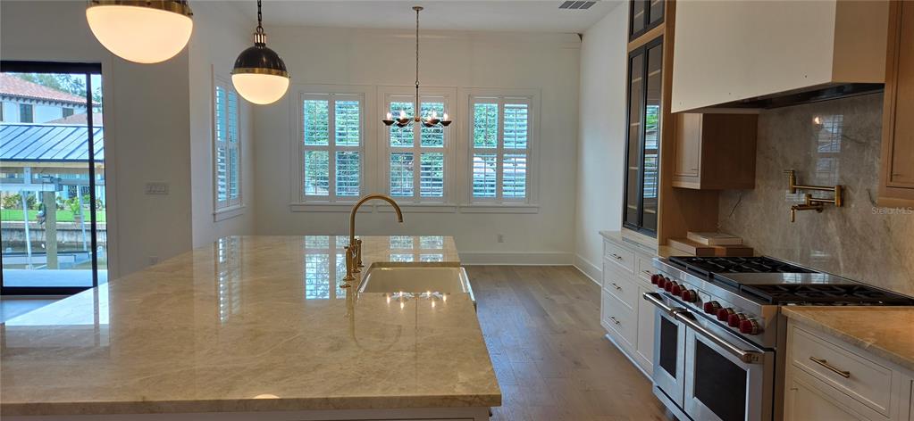 690 GENEVA PLACE, TAMPA, FL — photo 5 of 26