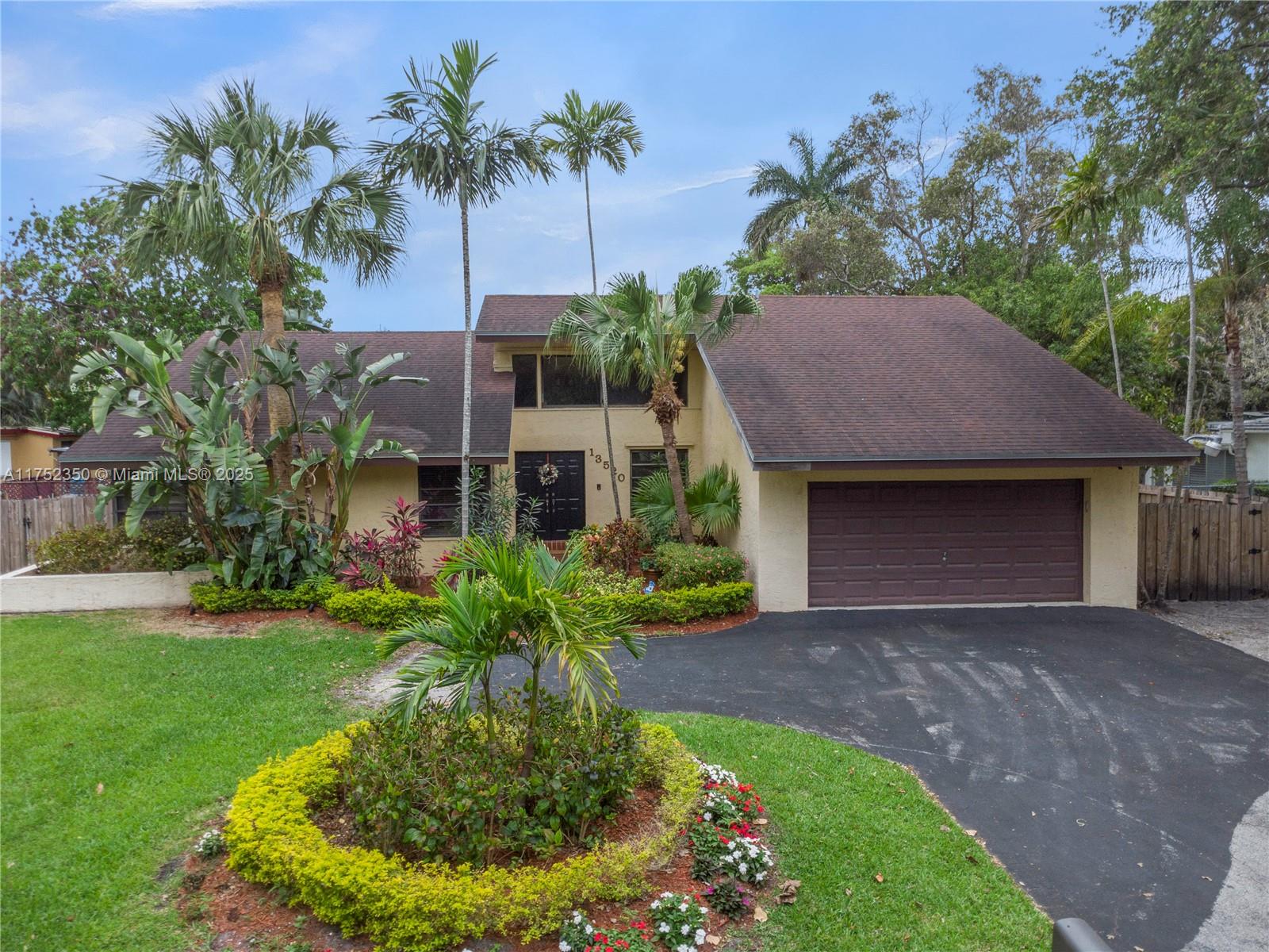 13520 NE MIAMI COURT, Miami FL 33161