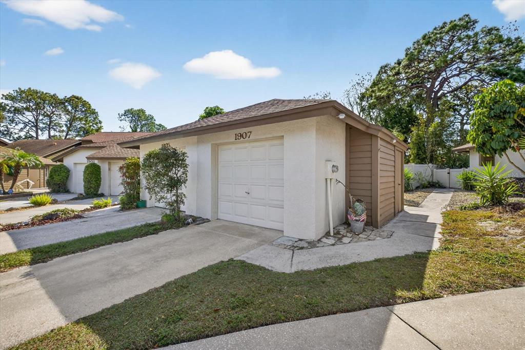 1907 BAYSHORE COURT