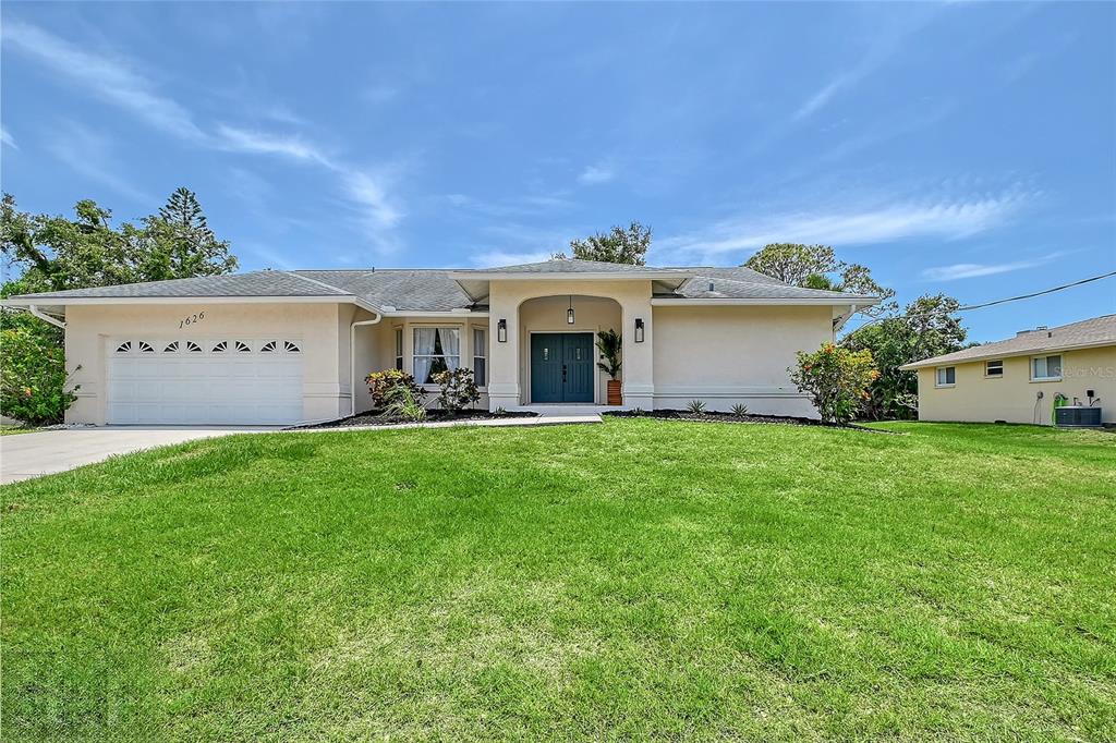 1626 RIDGEWOOD LANE