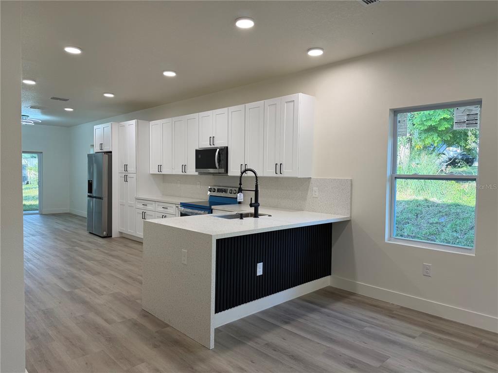 931 TILDEN AVENUE, APOPKA, FL — photo 4 of 30