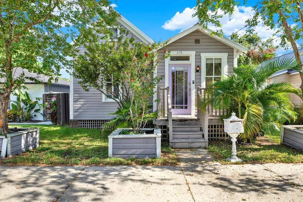 408 E AMELIA AVENUE