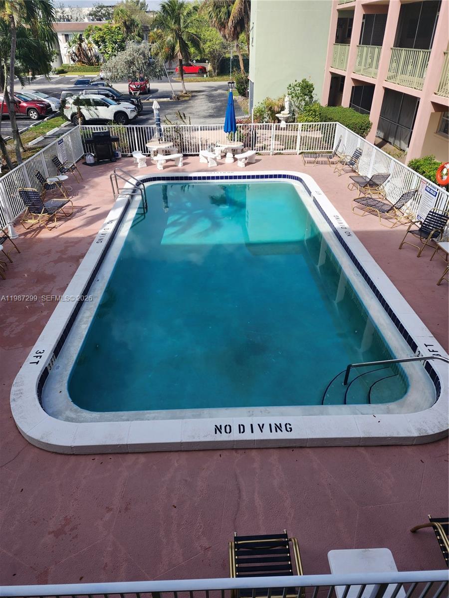 100 SE 6th Ave # 107, Pompano Beach FL 33060