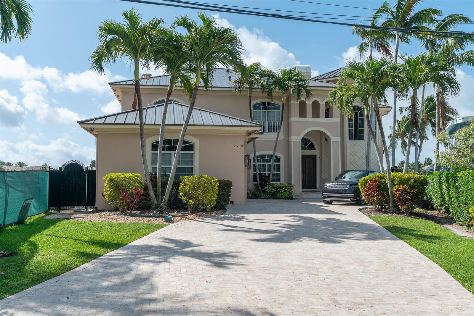 2500 SE 7th Drive, Pompano Beach FL 33062