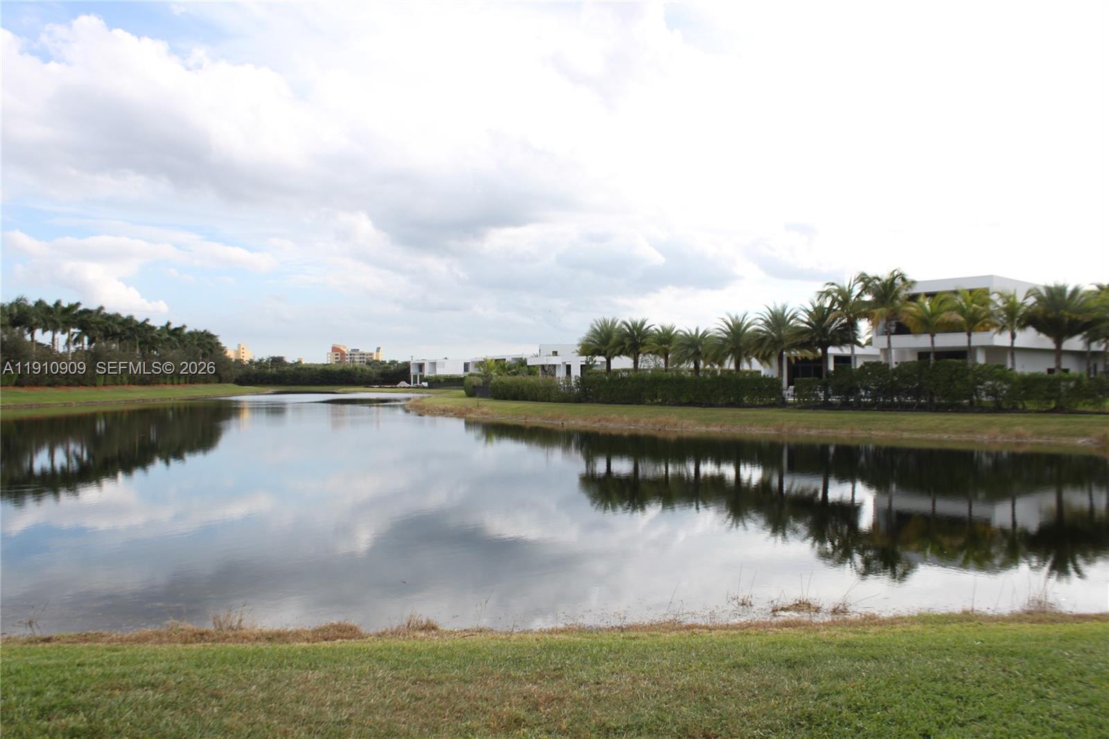 180 Riviera Cir # 5, Weston FL 33326