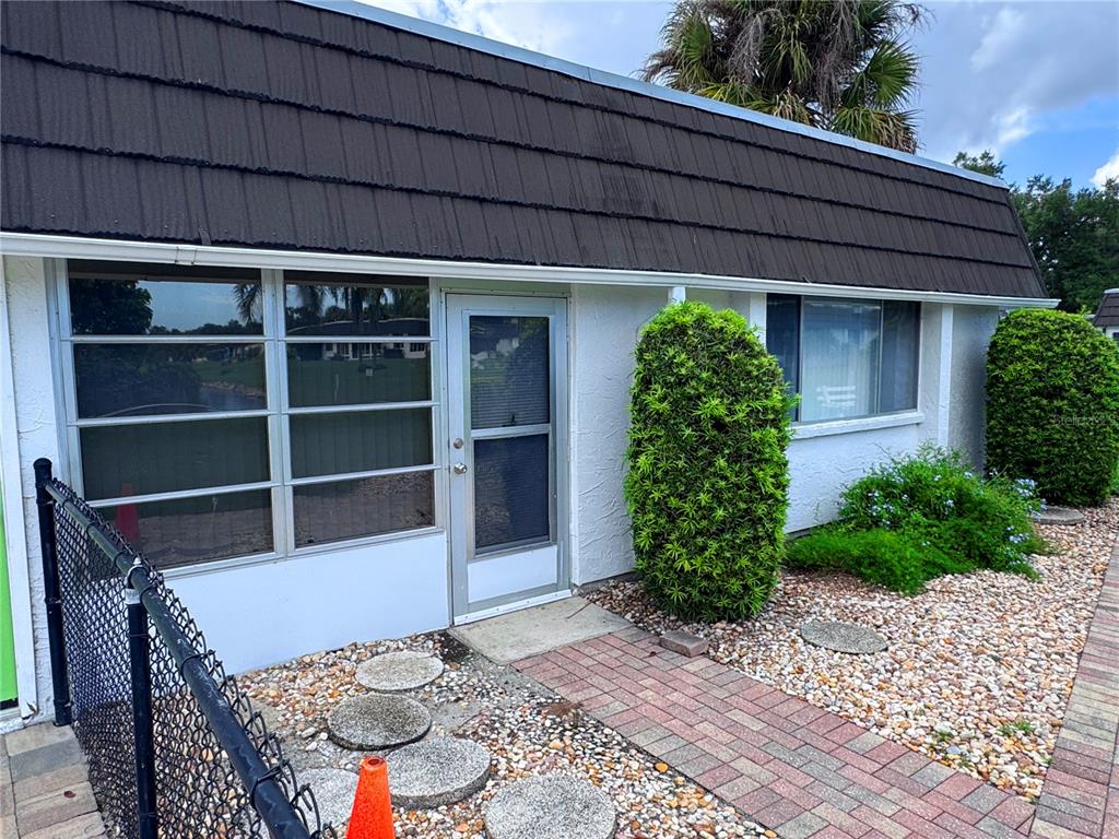 1213 GLEN OAKS DRIVE E, SARASOTA, FL — photo 3 of 30
