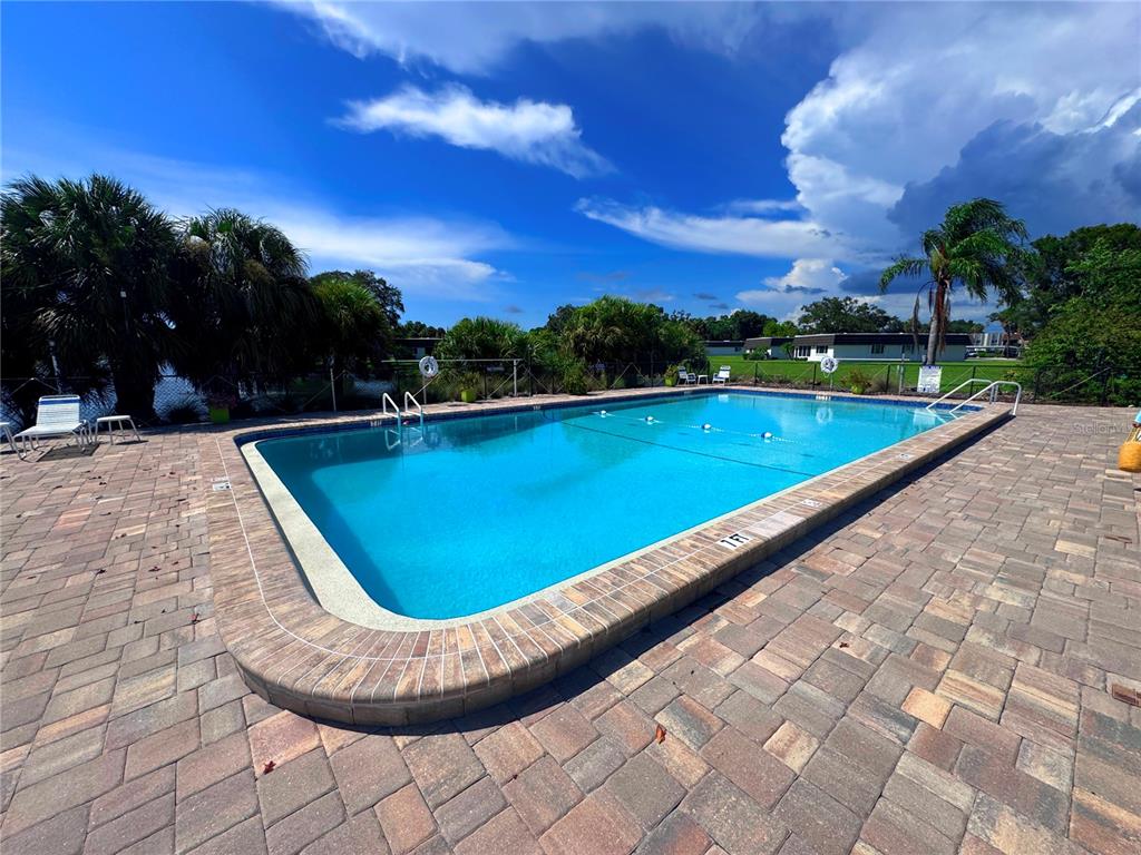 1213 GLEN OAKS DRIVE E, SARASOTA, FL — photo 5 of 30