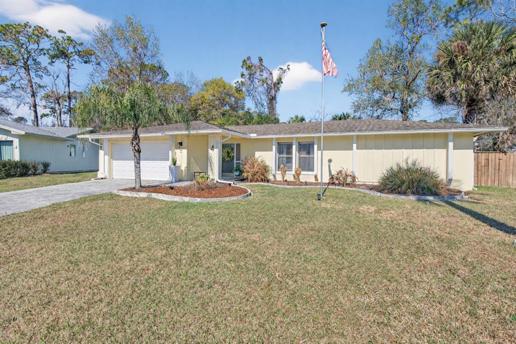 4 BLAKEVIEW COURT