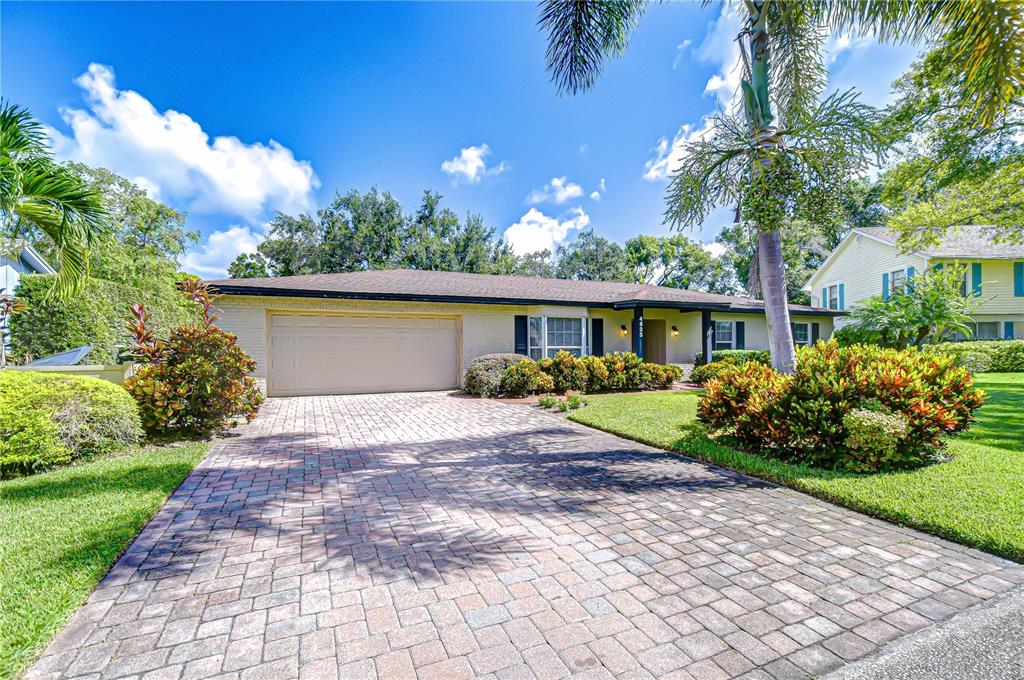 4625 GLENSIDE CIRCLE