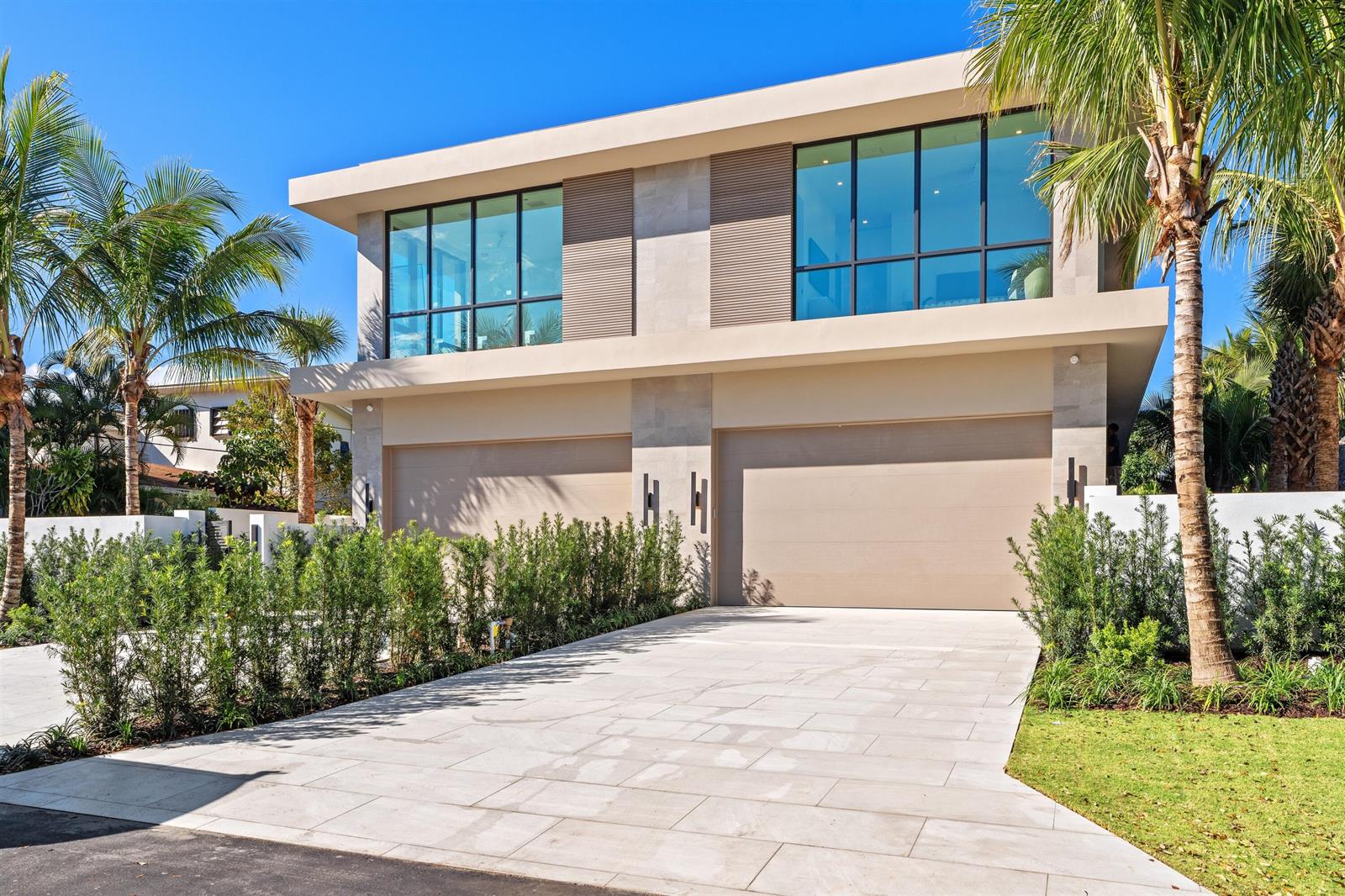 1136 NE 9th Avenue, Delray Beach FL 33483