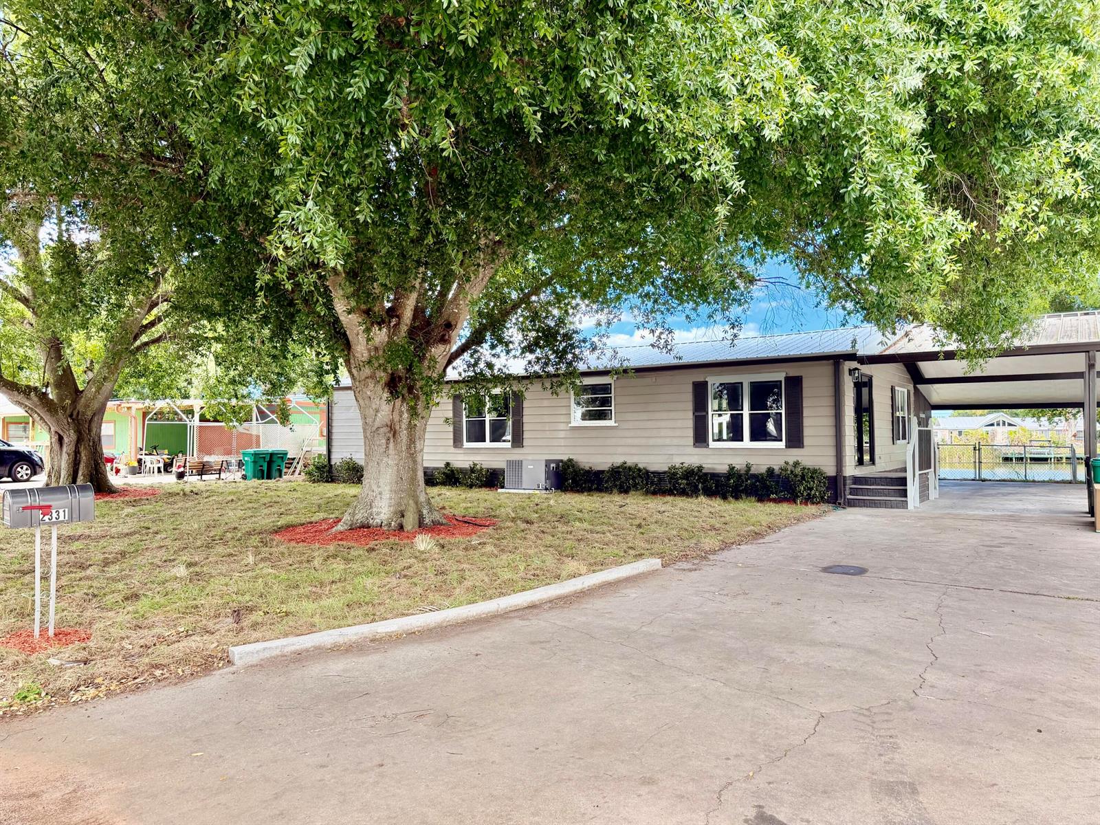 2331 SE 29th Street, Okeechobee FL 34974