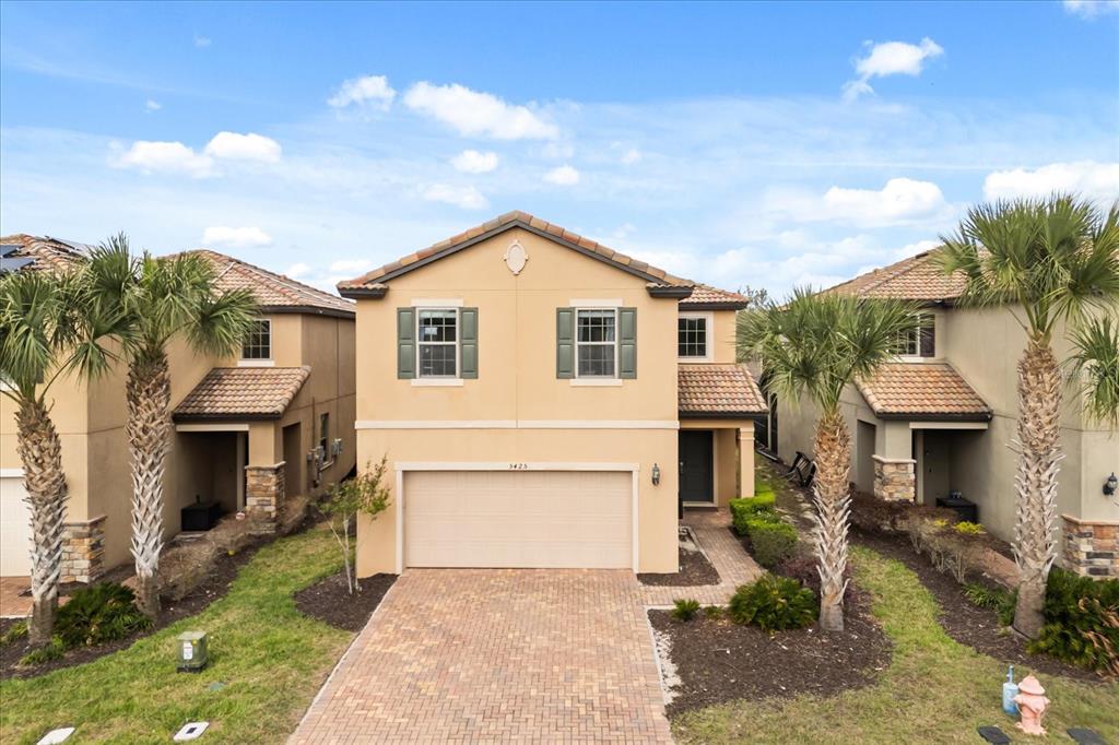 5425 MISTY OAK CIRCLE