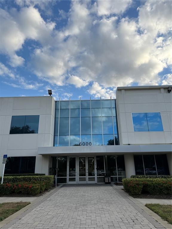 6000 METROWEST BOULEVARD UNIT 213