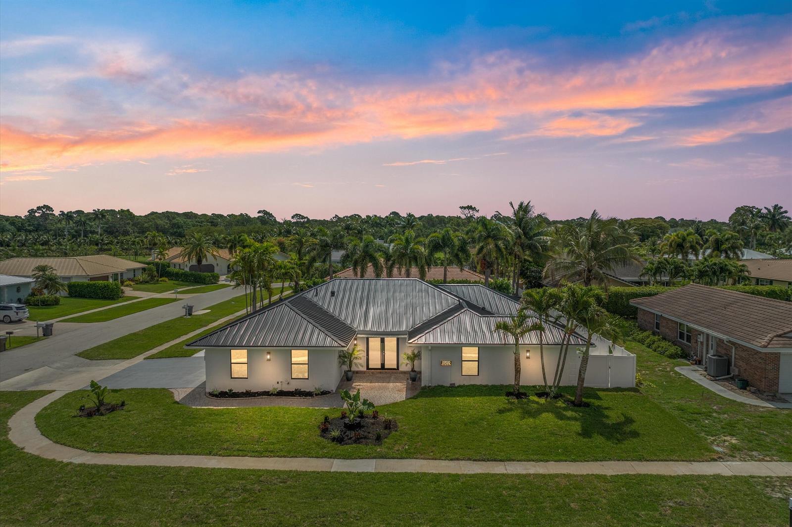 22100 Serenata Circle W, Boca Raton FL 33433