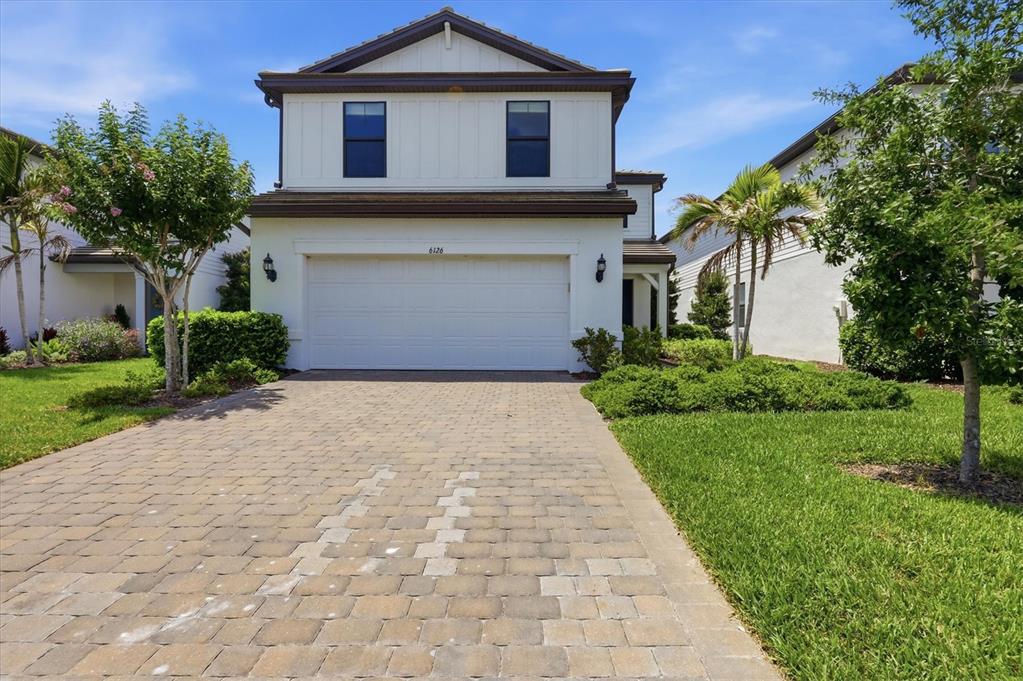 6126 BLUESTAR COURT