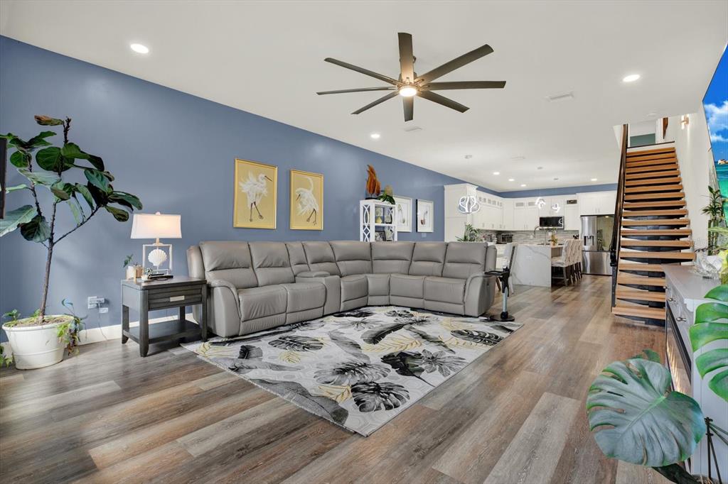 6203 64TH WAY N, PINELLAS PARK, FL — photo 5 of 30