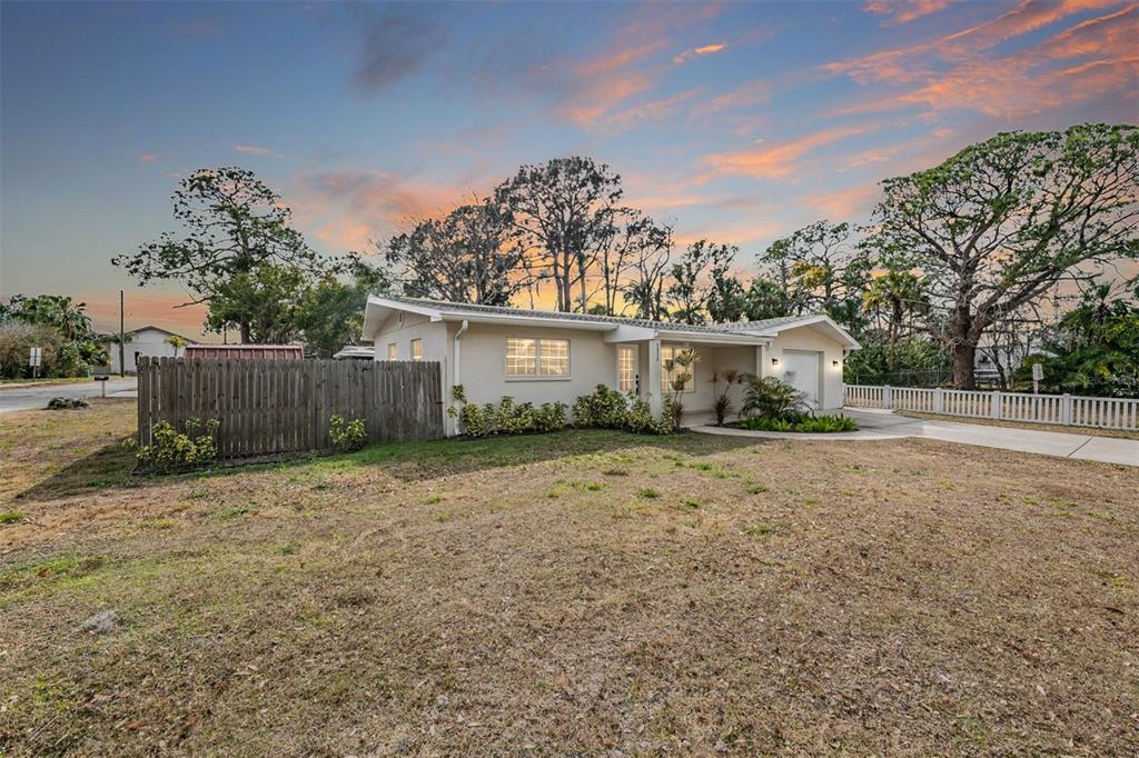 5312 DARTMOUTH ROAD