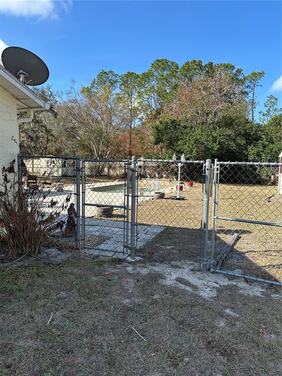 1427 AMY CIRCLE, SPRING HILL, FL — photo 3 of 23
