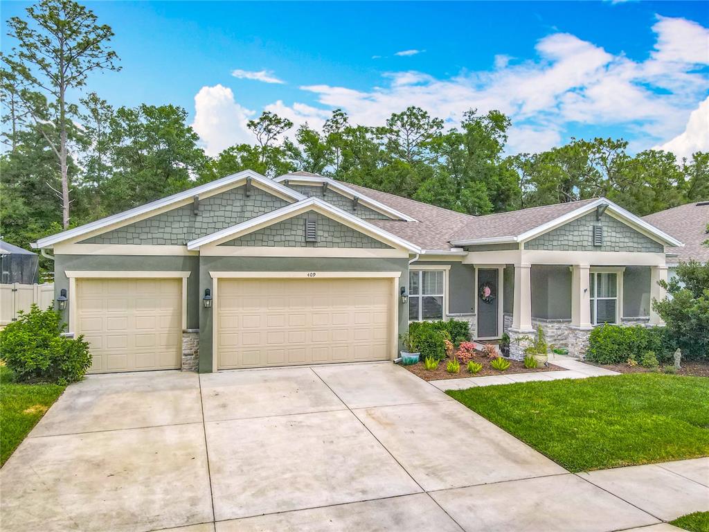 409 NOWELL LOOP