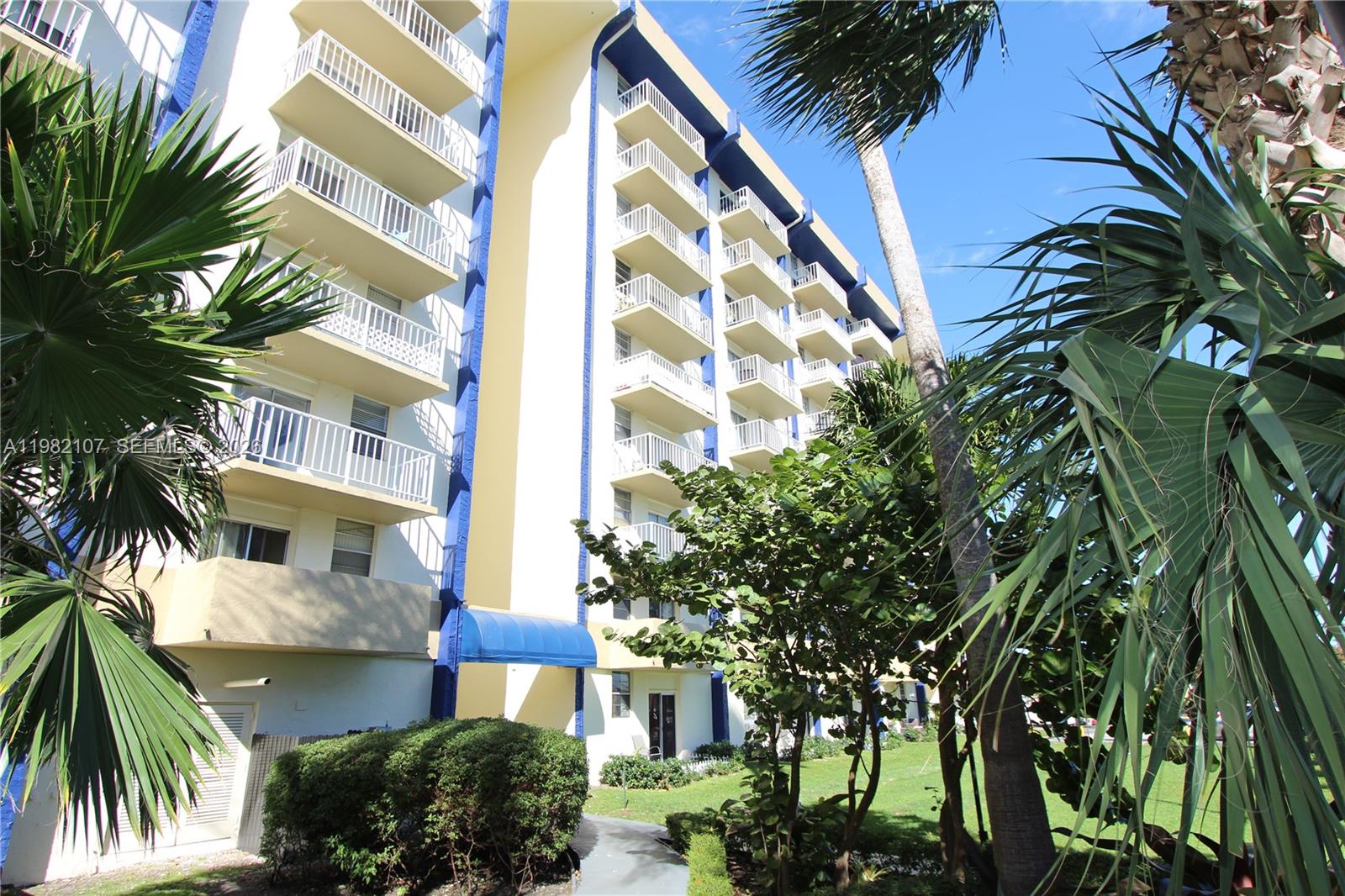 4550 NW 9th St # 815E, Miami FL 33126