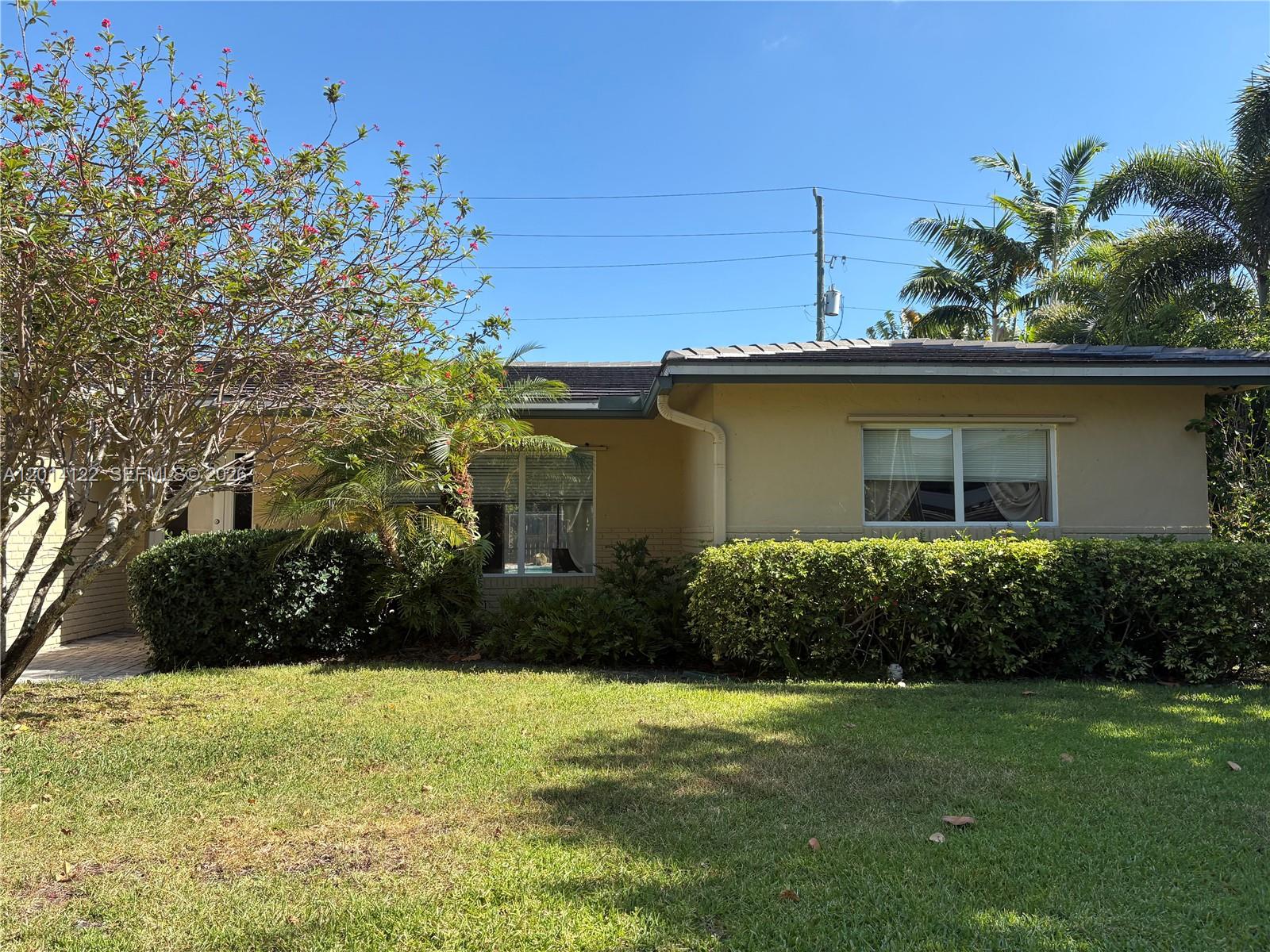 941 NW 7th St, Boca Raton FL 33486