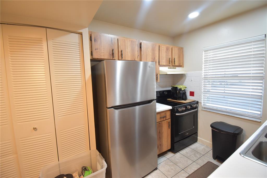 2482 ENTERPRISE ROAD UNIT 2, CLEARWATER, FL — photo 5 of 26