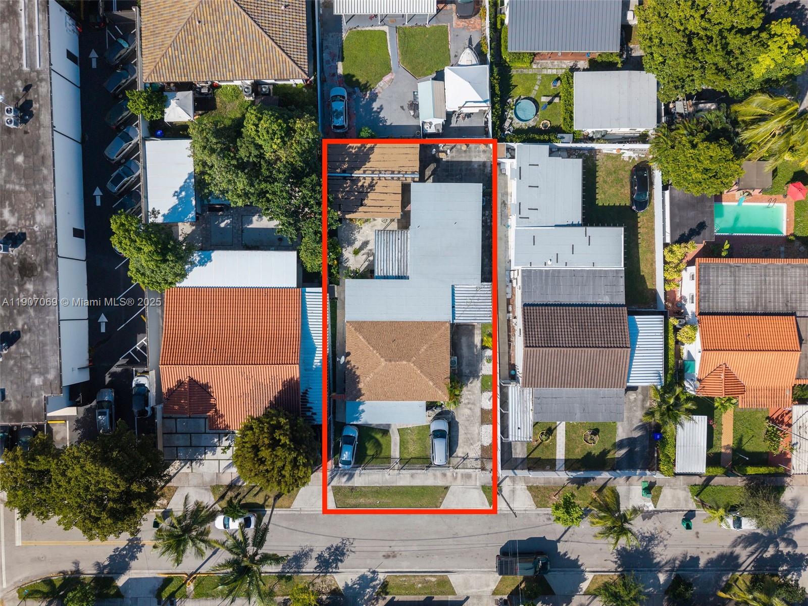 720 NW 19th Ct, Miami FL 33125