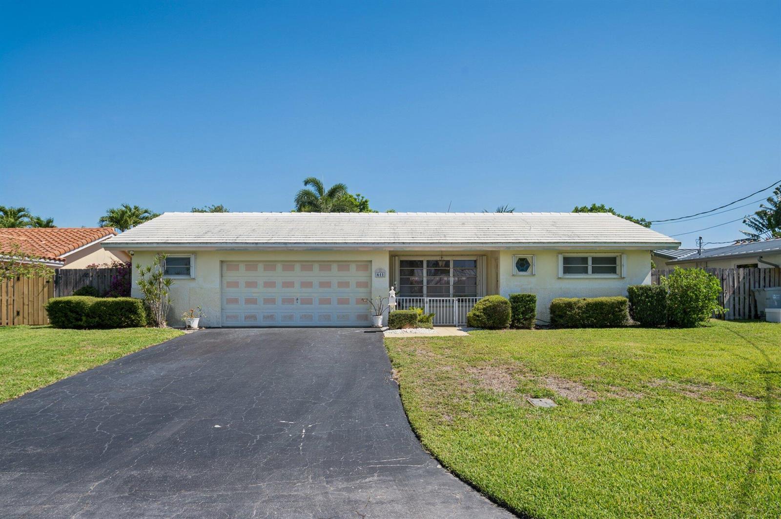611 SE 11th Street, Pompano Beach FL 33060