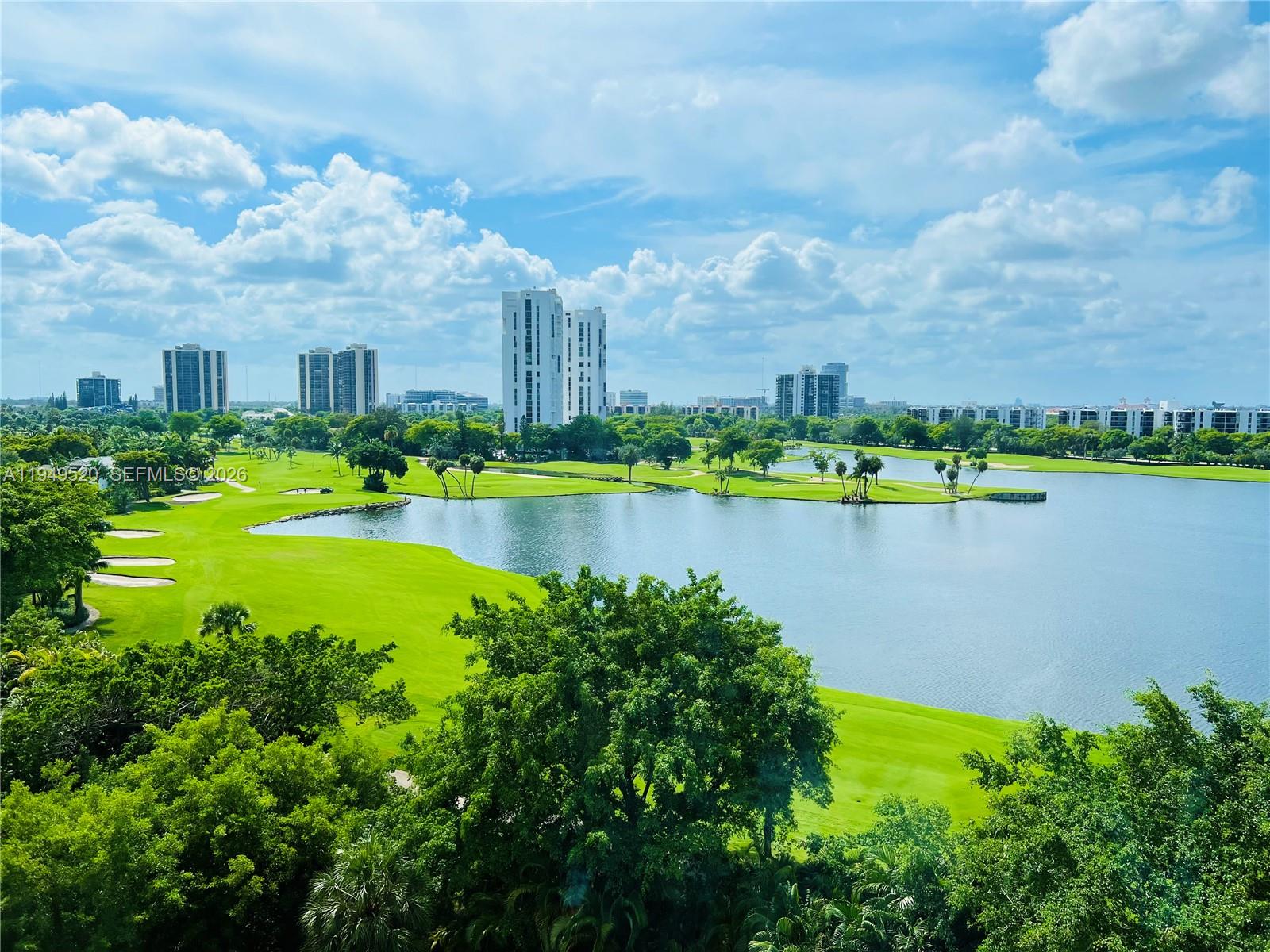 20000 E Country Club Dr # 806, Aventura FL 33180