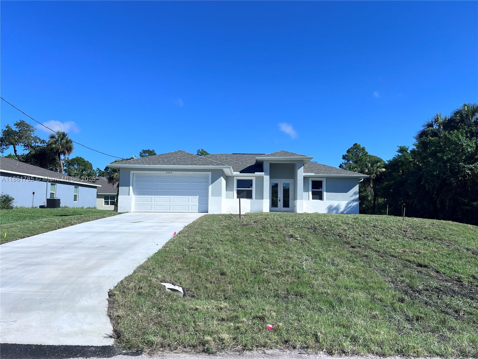 5044 Wild Goose CIR, La Belle FL 33935