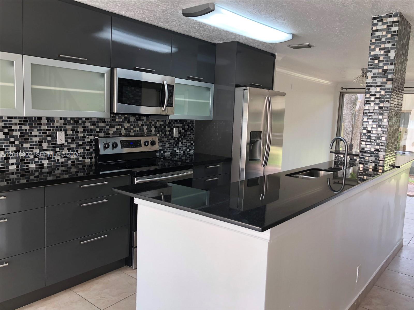 836 NW 82nd Ave # 3, Plantation FL 33324