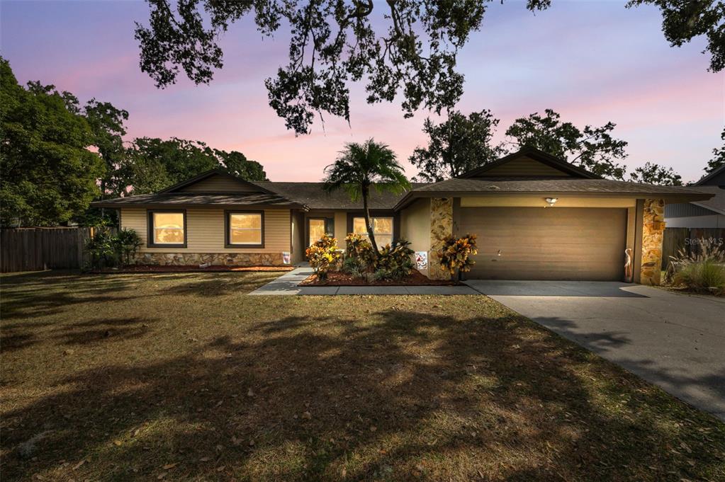 415 BAYFIELD DRIVE