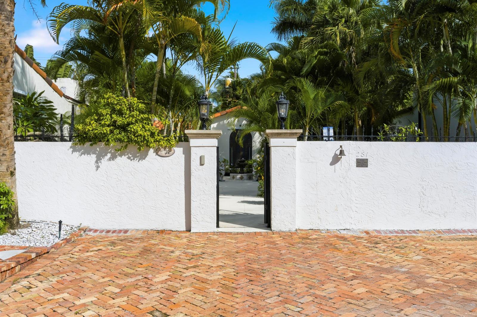 281 Granada Road, West Palm Beach FL 33401