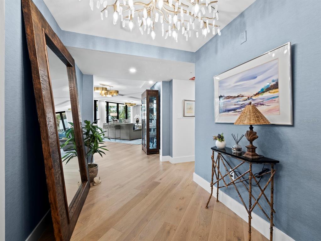 565 SANCTUARY DRIVE UNIT B106, LONGBOAT KEY, FL — photo 4 of 30