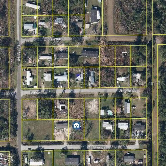 This is an aerial map showing residential lots and streets in a neighborhood — 4TH AVENUE, ORLANDO, FL