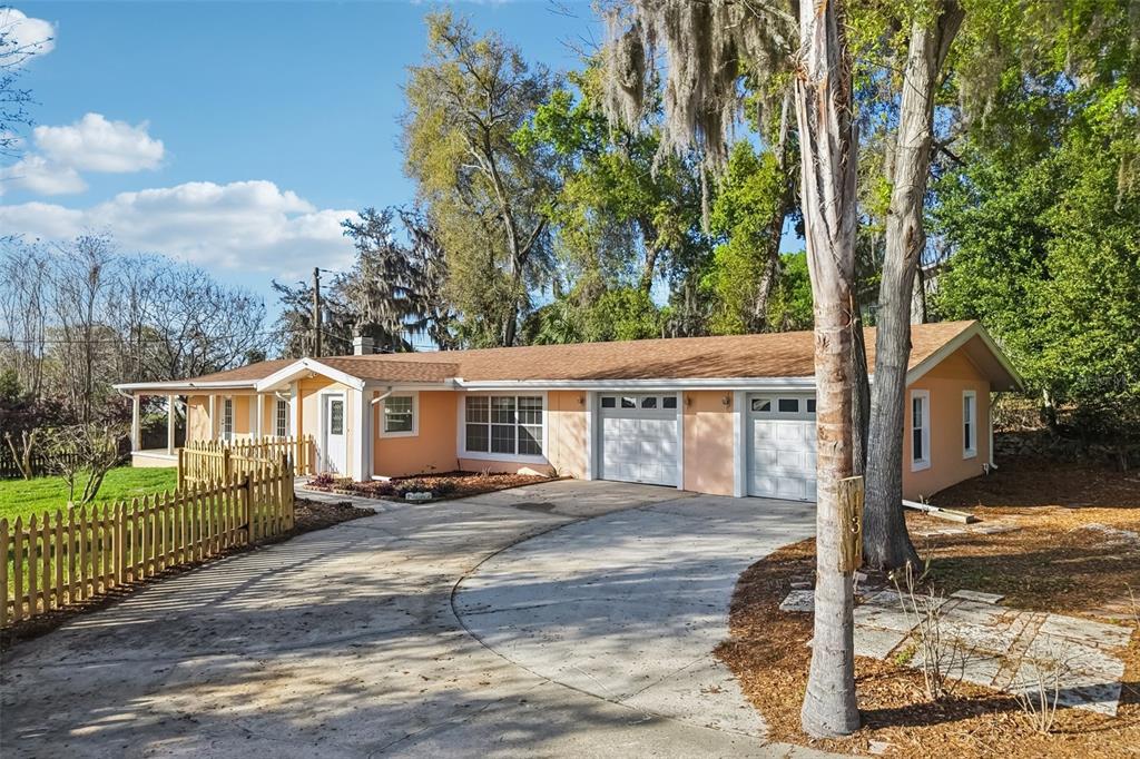 131 E PALMETTO AVENUE
