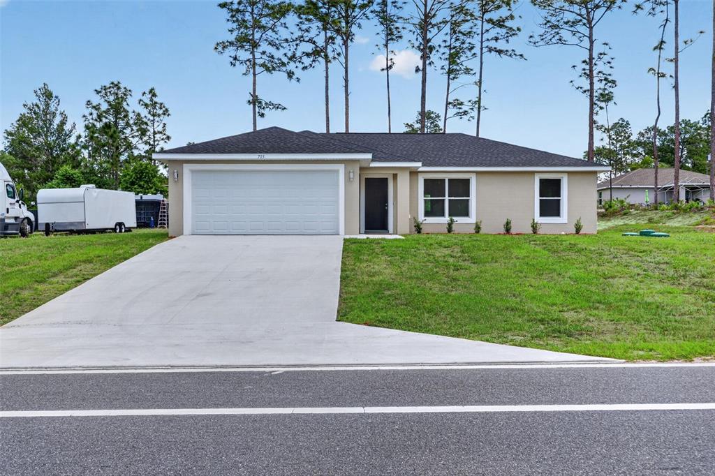 715 MARION OAKS MANOR