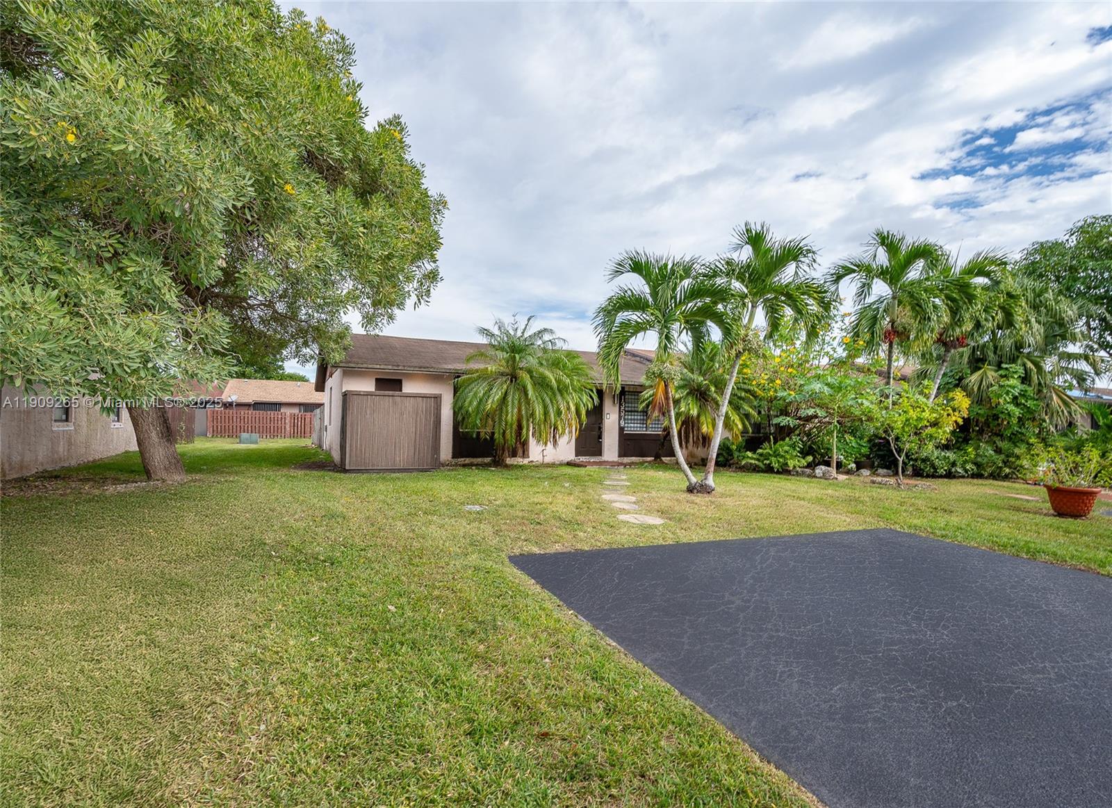13579 SW 49th Ter, Miami FL 33175
