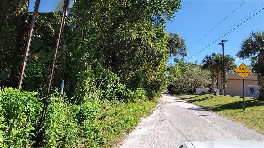 LAKEVIEW ST, DELAND, FL — photo 3 of 7