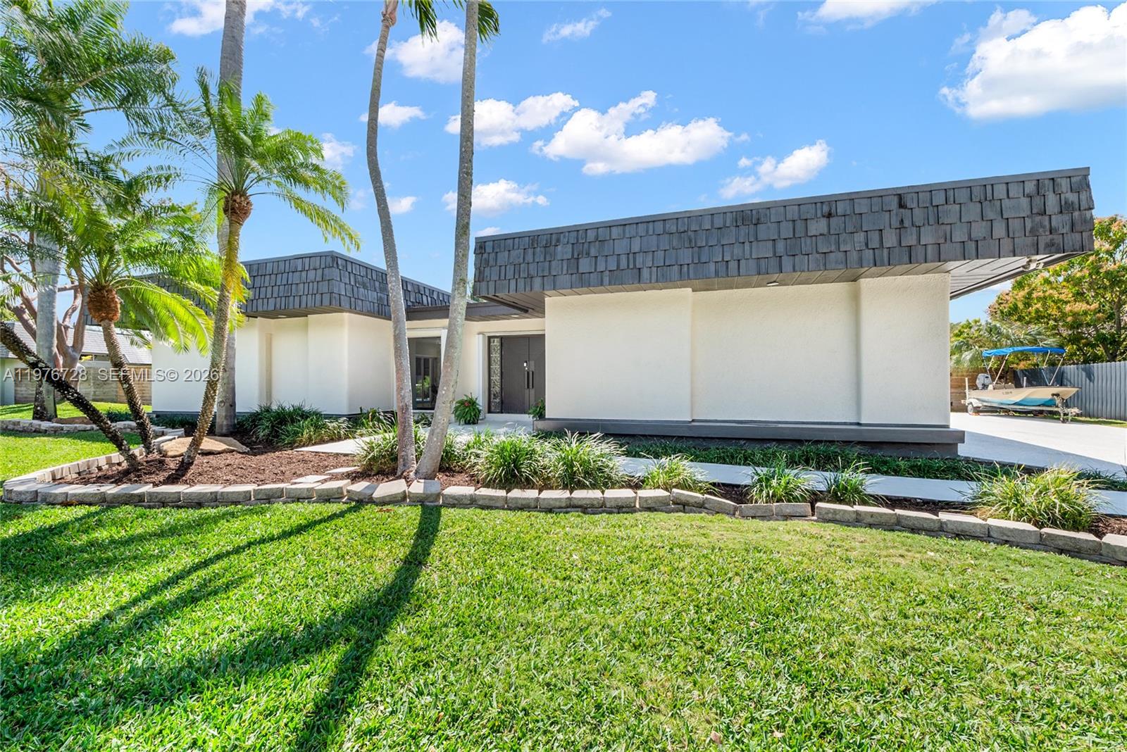 8360 SW 185th Ter, Cutler Bay FL 33157