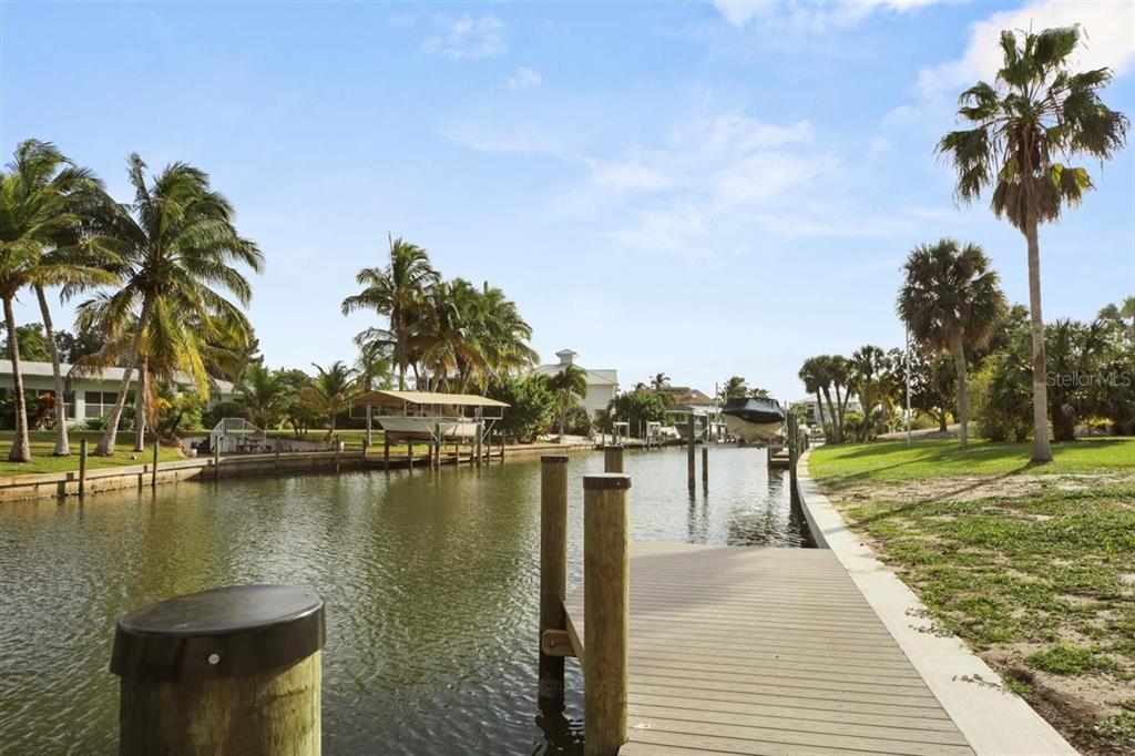 500 GREEN DOLPHIN DRIVE S, PLACIDA, FL — photo 2 of 30